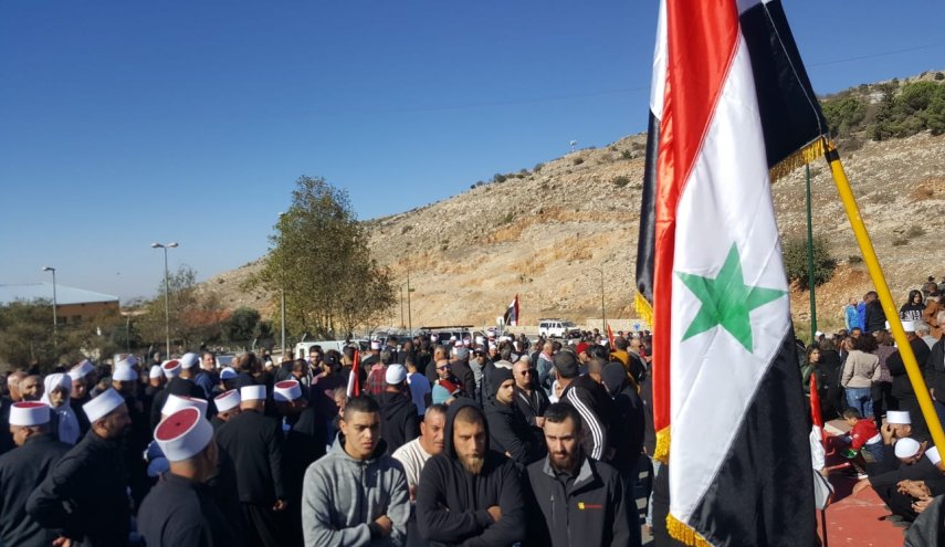 أبناء الجولان السوري: التاريخ سيخلد الراحل المعلم كمناضل عنيد 