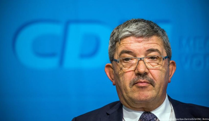 فضيحة تتسبب في استقالة وزير ألماني