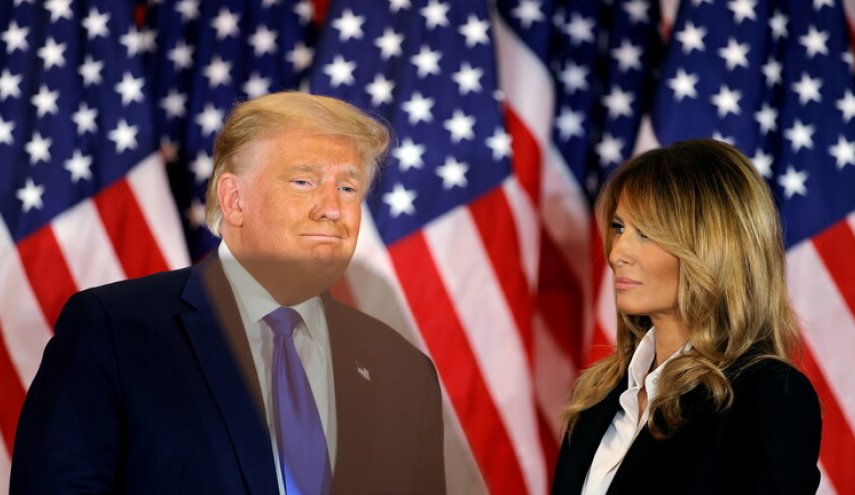 ترامب يكسر تقليده العائلي ويحبس نفسه في البيت الأبيض