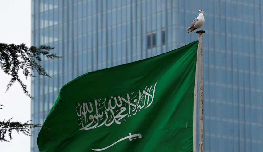 السعودية تقر باستهداف منشآت أرامكو النفطية في جدة