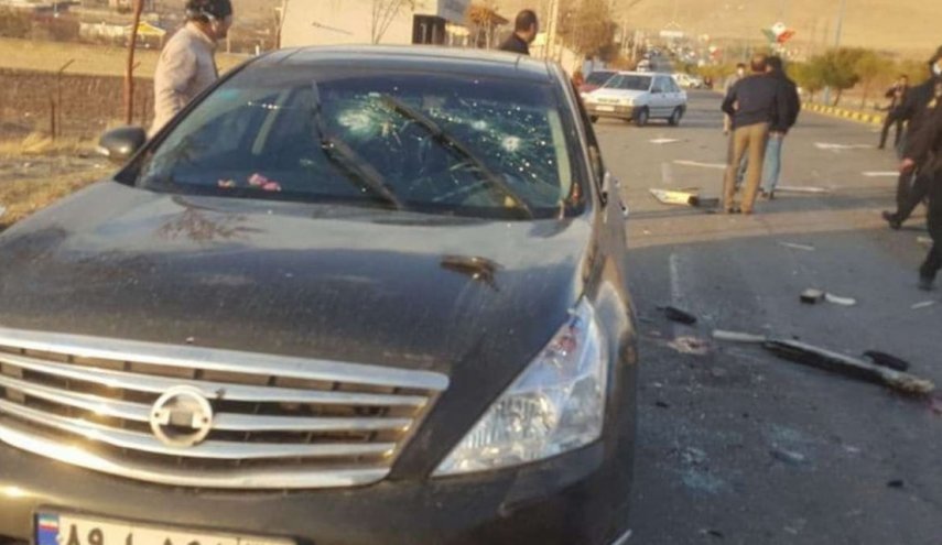 شاهد..ما تبقى من سيارة اغتيال العالم الإيراني الشهيد فخري زاده
