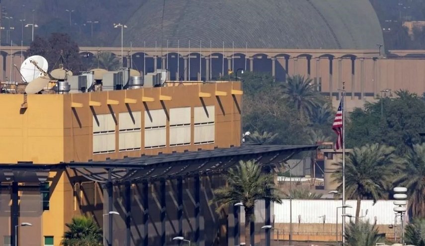 بوليتيكو: واشنطن تسحب نصف دبلوماسييها من بغداد مؤقتا