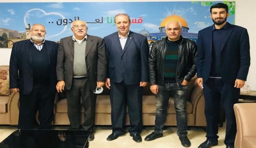 حماس والشعبية التقيا في لبنان وتباحثا حول قضايا حساسة