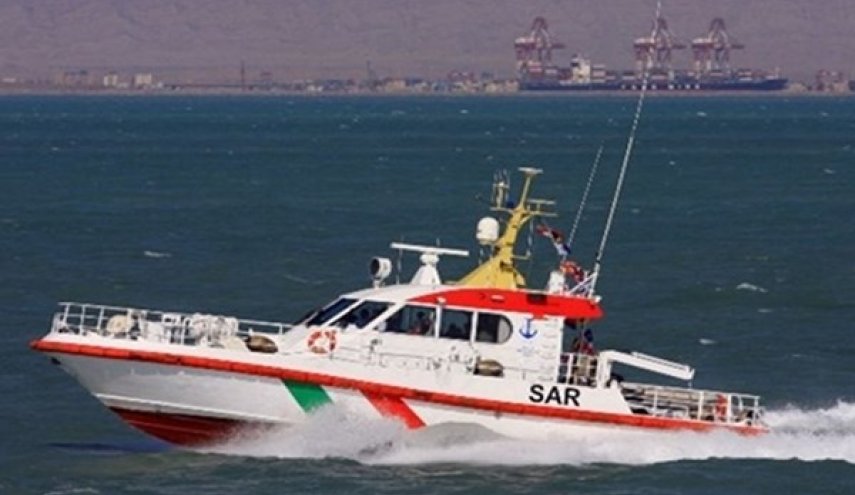 ايران.. انقاذ طاقم سفينة صيد بعد 14 ساعة من البحث