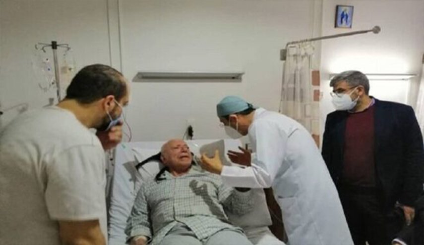 وزير صحة سوريا يزور الياس زحلاوي في المشفى إثر إصابته بكورونا