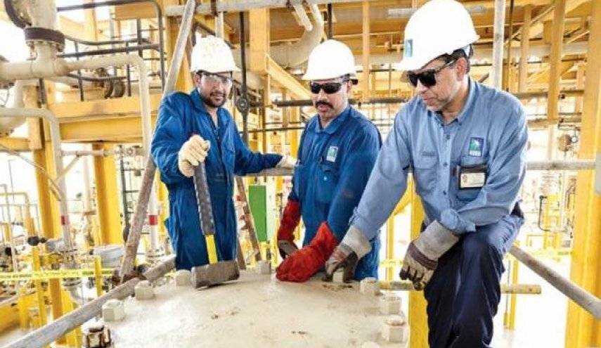 بعد خسائرها المالية .. أوضاع مأساوية لعمال الأجانب في أرامكو