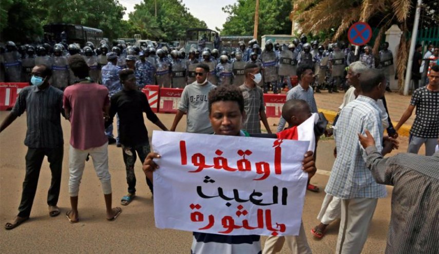 لجان المقاومة السودانية تدعو لمظاهرة مليونية ضد الحكومة 

