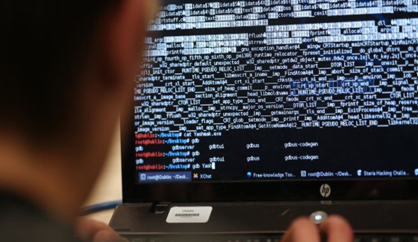 اختراق وزارتين أمريكيتين بهجوم سيبراني 