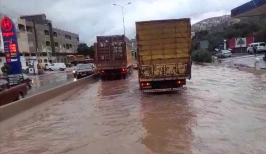 لبنان.. تساقط الثلوج في مرتفعات جبلي الشيخ والوسطاني