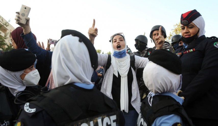 مجزرة سياسية.. مالذي حصل في الاردن؟