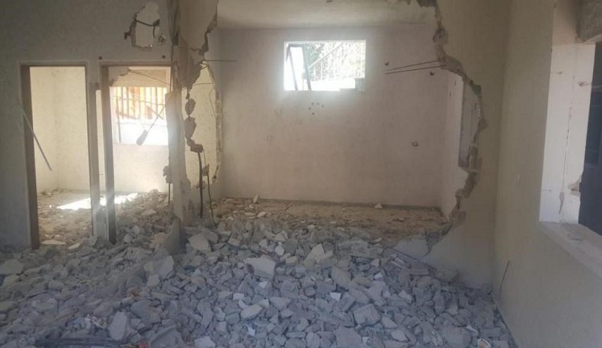 الاحتلال يُجبر سيدة على هدم منزلها بسلوان