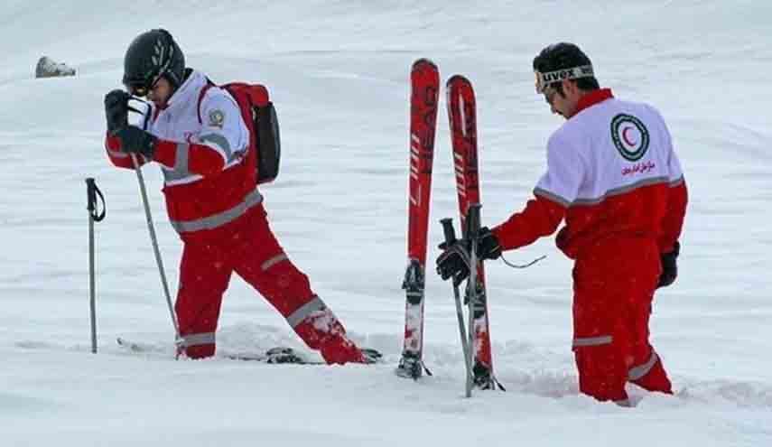 کشف جسد 8 کوهنورد در ارتفاعات شمال تهران/ نجات 14 نفر، 7 نفر همچنان مفقود هستند / توقف عملیات جستجو در تهران به خاطر شرایط بد جوی