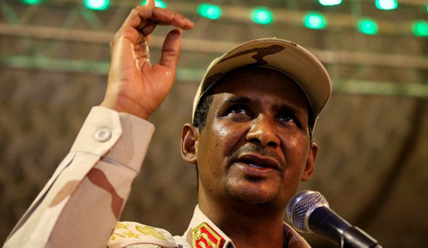 السودان..حميدتي يوجه برفع الحصانة عن المتهمين في قتل شاب بمقرات الدعم السريع