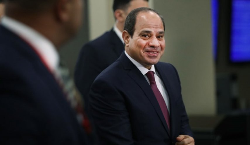 ماذا وراء دعوة السيسي لحضور القمة الخليجية بوجود أمير قطر؟