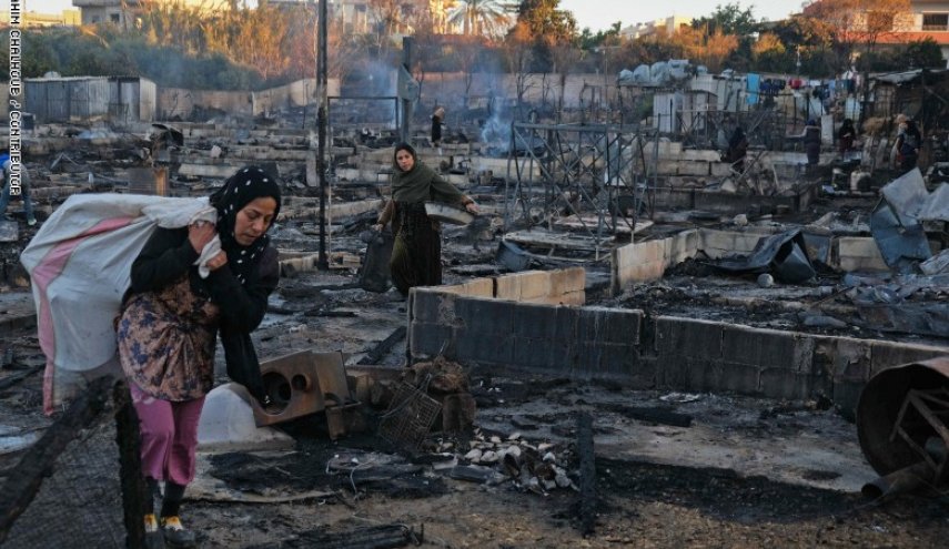 وفد من السفارة السورية يتفقّد مخيم النازحين السوريين