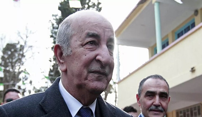 الرئيس الجزائري يستأنف نشاطه بعد غياب استمر شهرين
