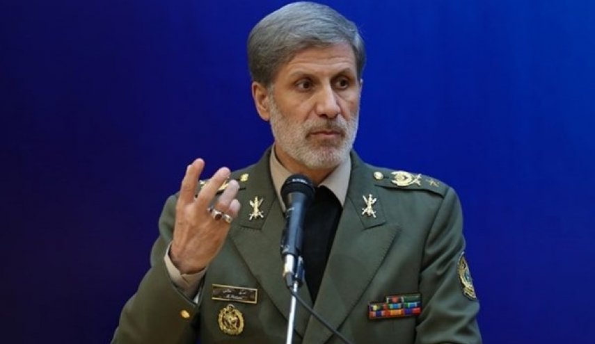 وزير الدفاع: ليعلم الضالعون باغتيال الشهيد سليماني الانتقام آت