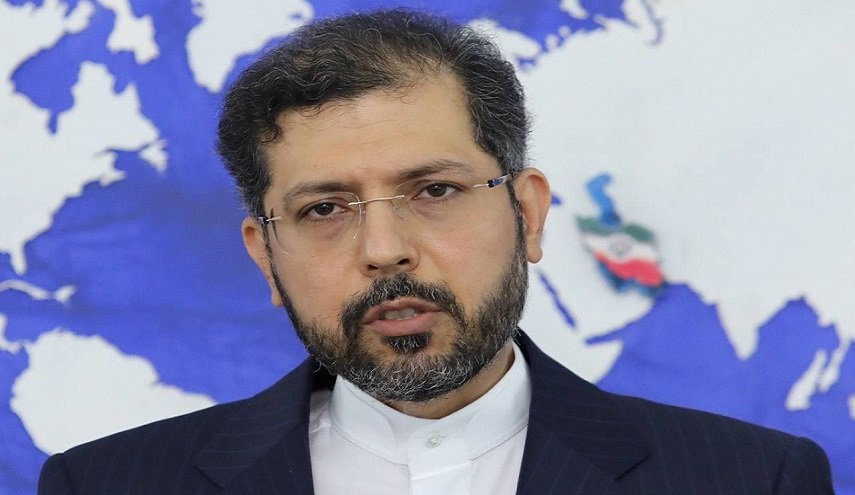 خطيب زادة: إيران لن تتحمل اي تدخل في سياساتها الدفاعية