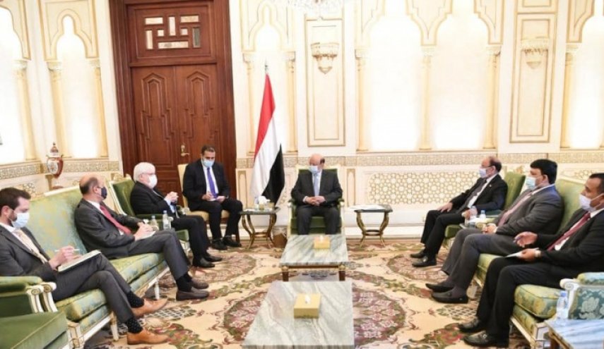 هادي يلتقي غريفيث في الرياض