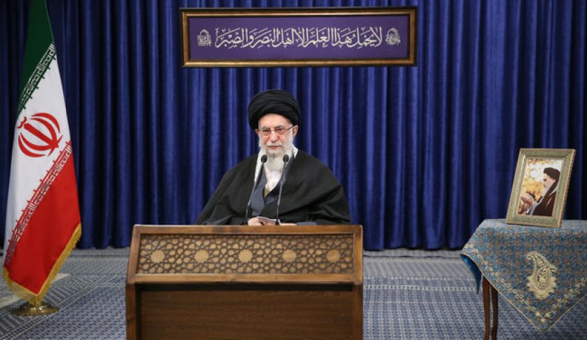 ترجمه کتیبه نصب شده در حسینیه امام خمینی(ره)