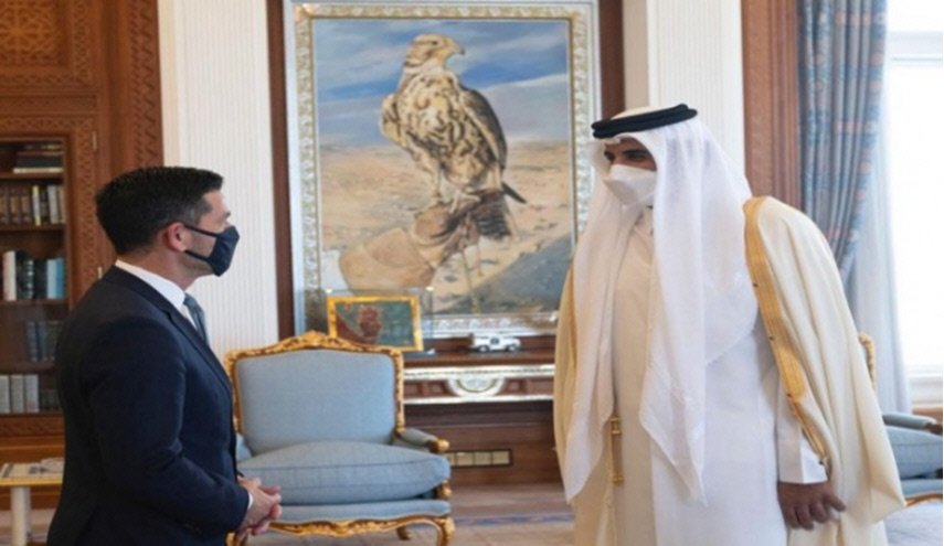 أمير قطر يستقبل مسؤولا أمنيا أمريكيا بالدوحة
