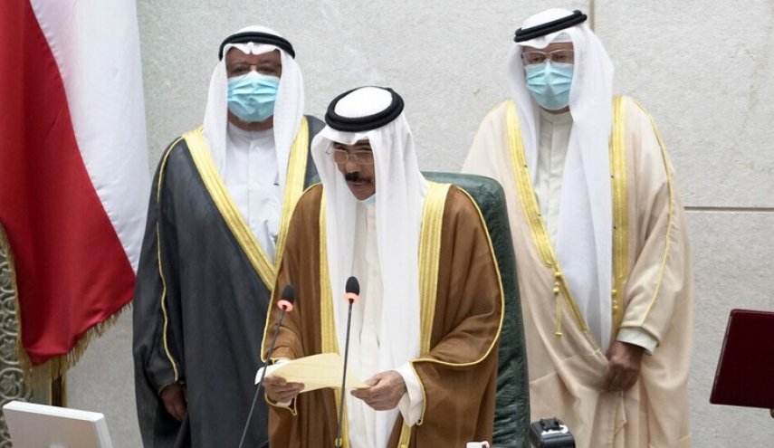 الحكومة الكويتية تقدم استقالتها لأمير الكويت