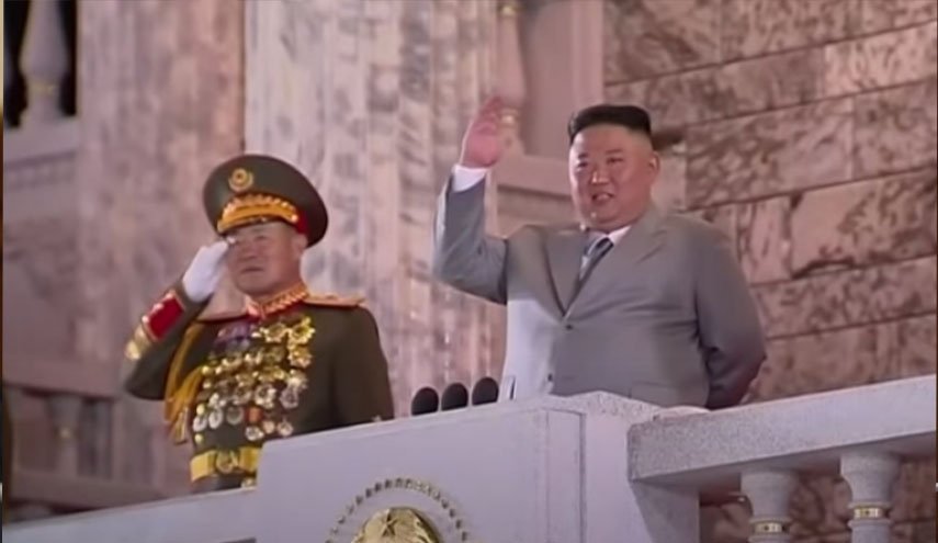 مصدر حكومي كوري جنوبي يعلن عن استعراض عسكري في كوريا الشمالية