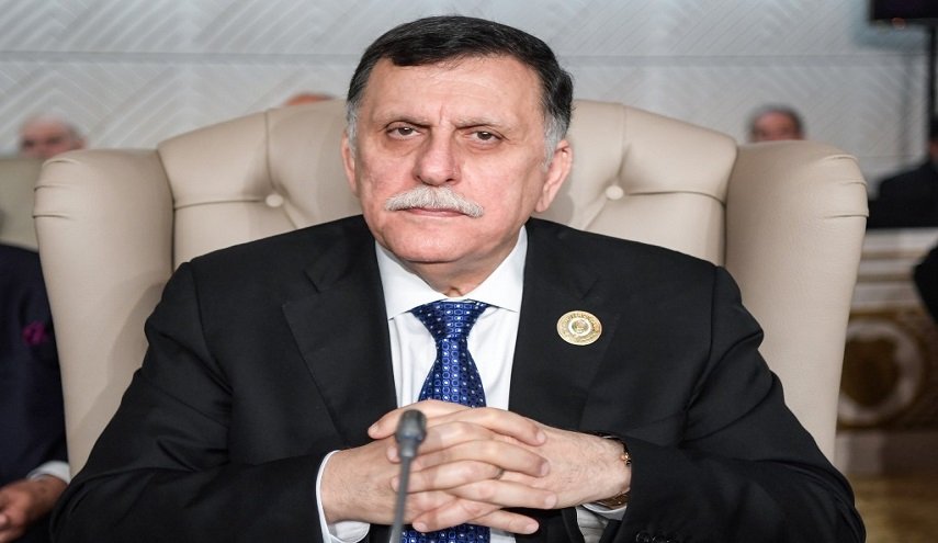 ماذا وراء دعوة السراج تشكيل حكومة وحدة وطنية؟
