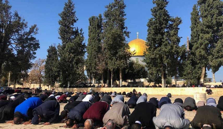 الاحتلال يمنع المصلين من الوصول للأقصى