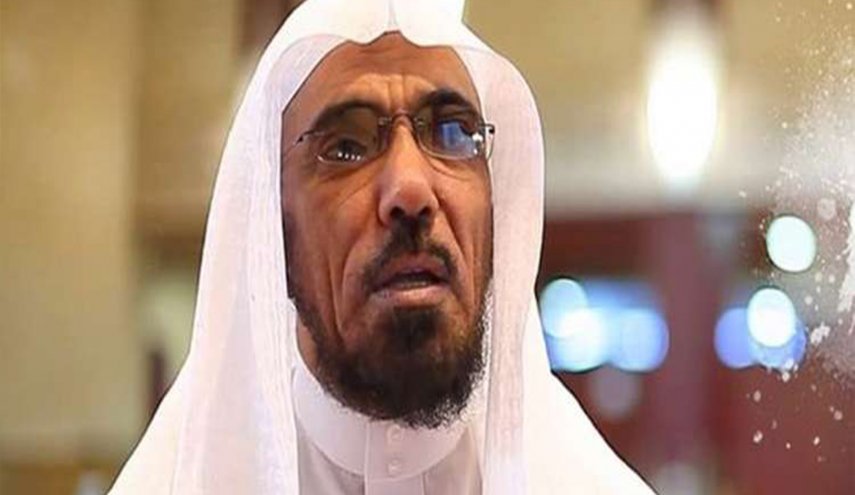 نجل العودة يكشف النقاب عن أحداث خطيرة بشأن اعتقال والده