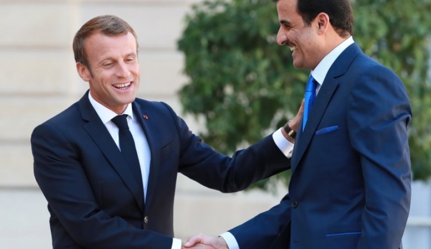 ماذا دار في الإتصال الهاتفي بين أمير قطر وماكرون؟