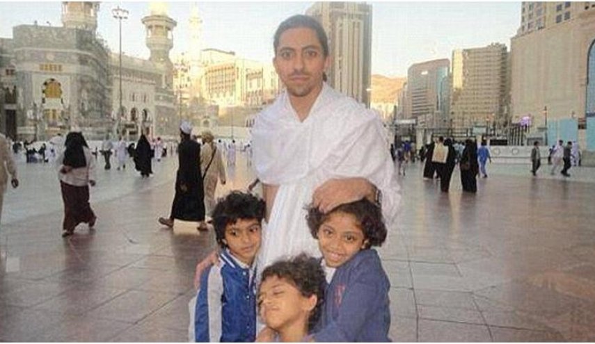 كندا تمنح الجنسية للمدون السعودي رائف بدوي