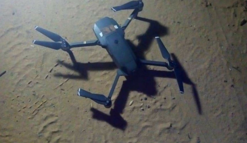 بالصور.. سقوط طائرة مسيرة 'إسرائيلية' شمال قطاع غزة