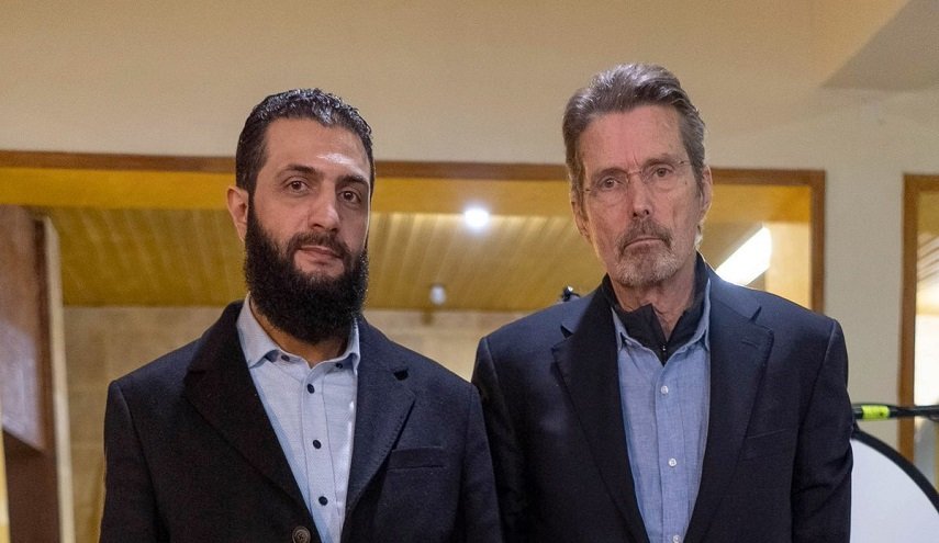 واشنطن تنشر صورة للجولاني ببذلة!