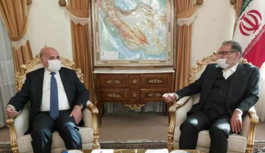 شمخاني: يجب انزال اشد العقاب بحق الضالعين باغتيال سليماني والمهندس ورفاقهما
