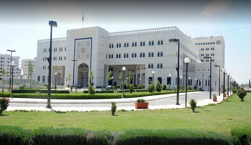 إعفاء الطلاب السوریين في الخارج من رسوم التصديق على الوثائق الدراسية
