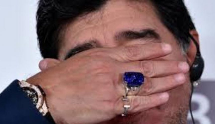 مزاعم عن قتل مارادونا بسبب 'خاتم باهظ'!
