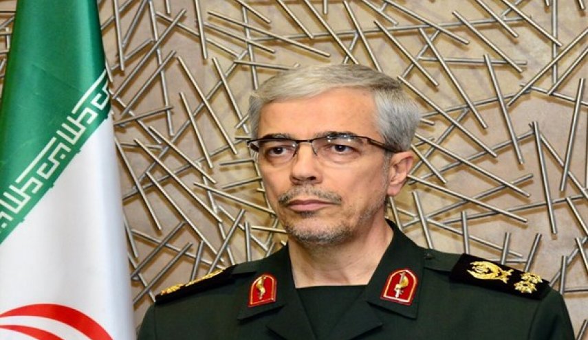 اللواء باقري : القوى العظمى مرعوبة من قدرات ايران وتطورها