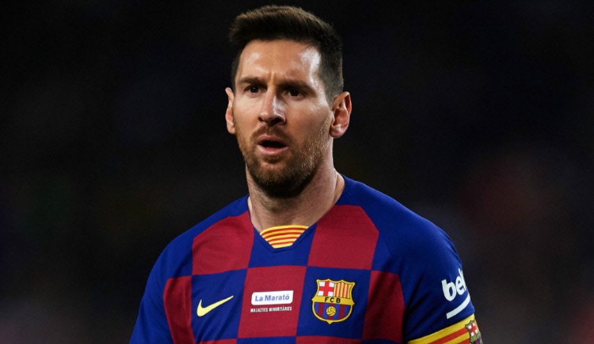 ميسي يعترف لأول مرة: بكيت ورغبت في ترك برشلونة
