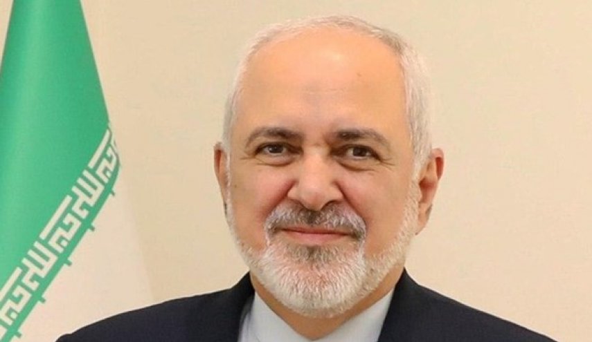 ظريف يامل بتطوير العلاقات بين طهران وبكين