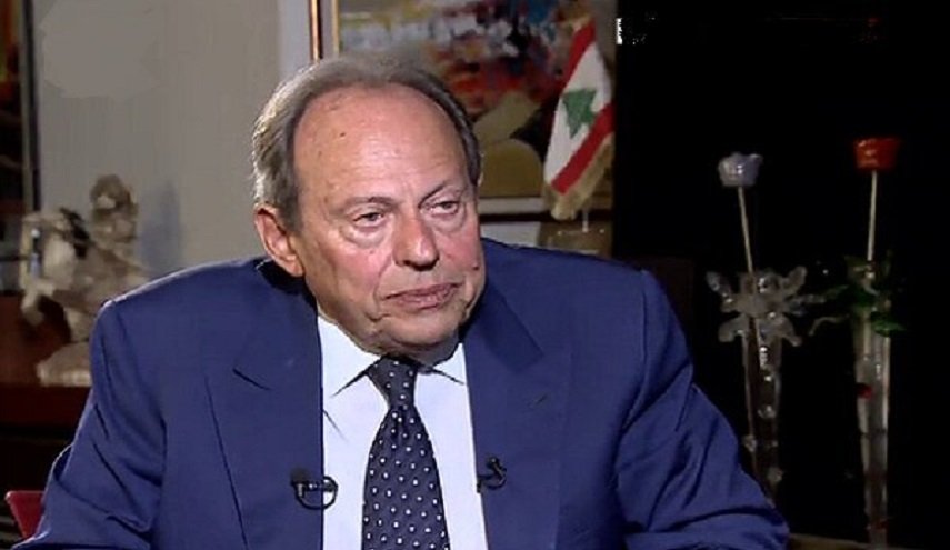 اميل لحود: تسليم السلاح في خضمّ المعركة خيانة بالمفهوم العسكري