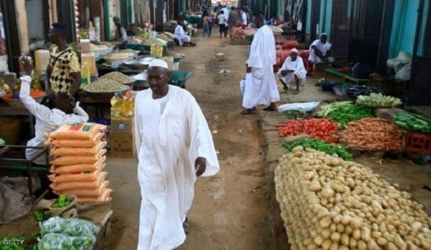 التضخم في السودان يتجاوز 300 في المئة!
