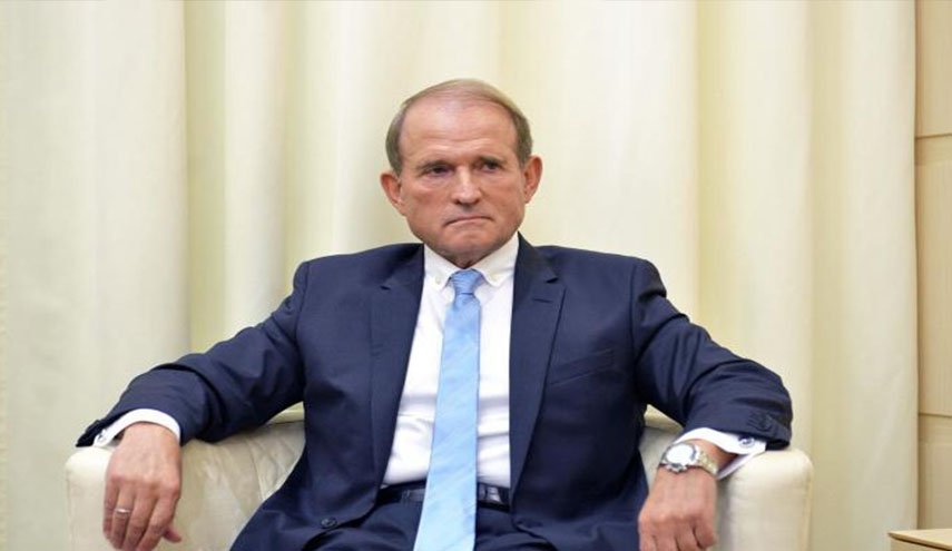 اوكرانيا تفرض عقوبات على زعيم المعارضة في البلاد
