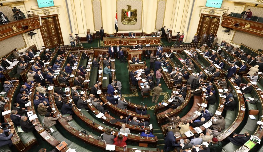 تقرير حقوقي يفضح ملاحقة الحکومة المصرية لنواب المعارضة 
