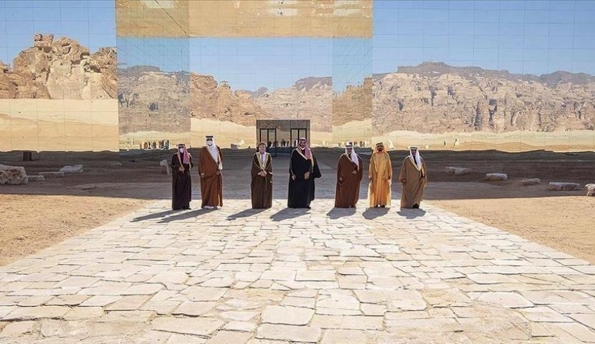وفدان رسميان من الإمارات وقطر يلتقيان في الكويت 