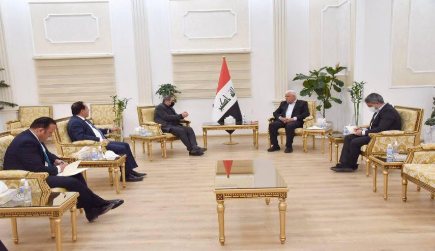 لقاء يجمع بين فالح الفياض و وفداً من الحزب الديمقراطي الكردستاني