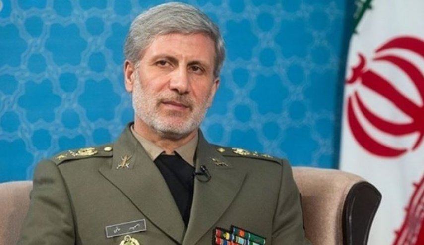وزير الدفاع الايراني: صناعتنا الجوية تجاوزت الصعاب وتمتلك تكنولوجيا متطورة