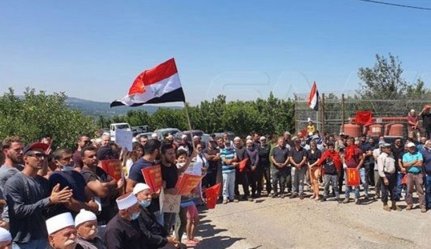 وقفة إحتجاجية لأبناء الجولان المحتل رفضا لمخطط الاحتلال إقامة توربينات 