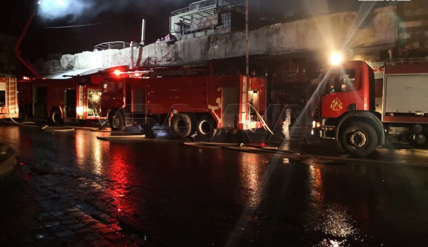سوريا.. إخماد حريق طال محلات تجارية في دمشق القديمة