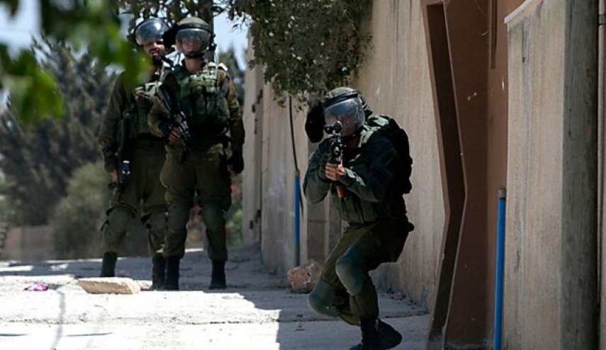 زخمی شدن ۲ فلسطینی در تیراندازی نظامیان صهیونیست
